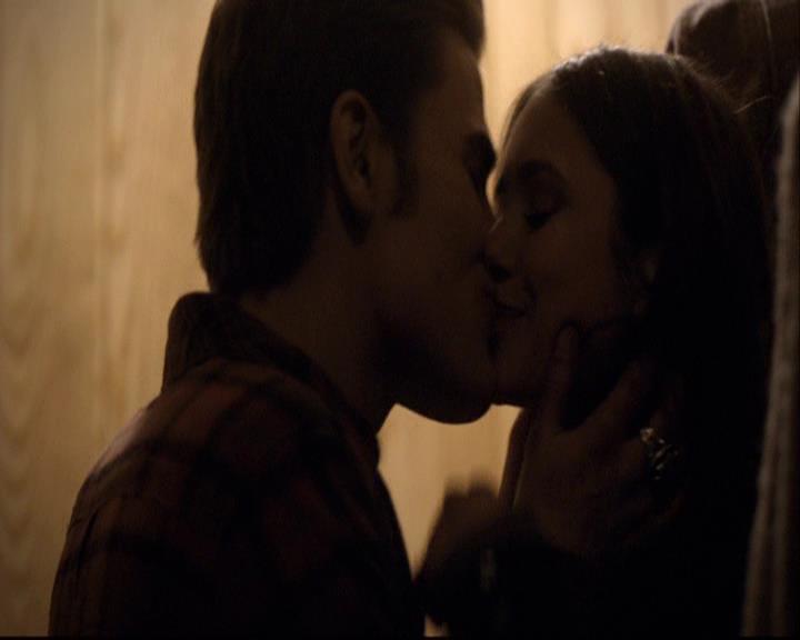 VampireDiariesWorld-dot-org_2x14CryingWolf0944.jpg