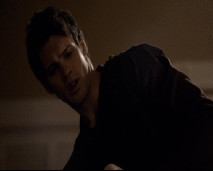 VampireDiariesWorld-dot-org_2x14CryingWolf1005.jpg