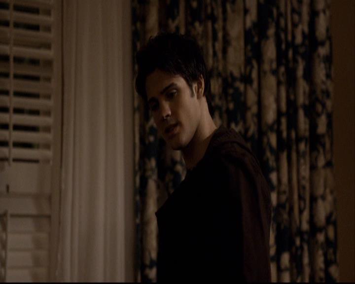 VampireDiariesWorld-dot-org_2x14CryingWolf1010.jpg