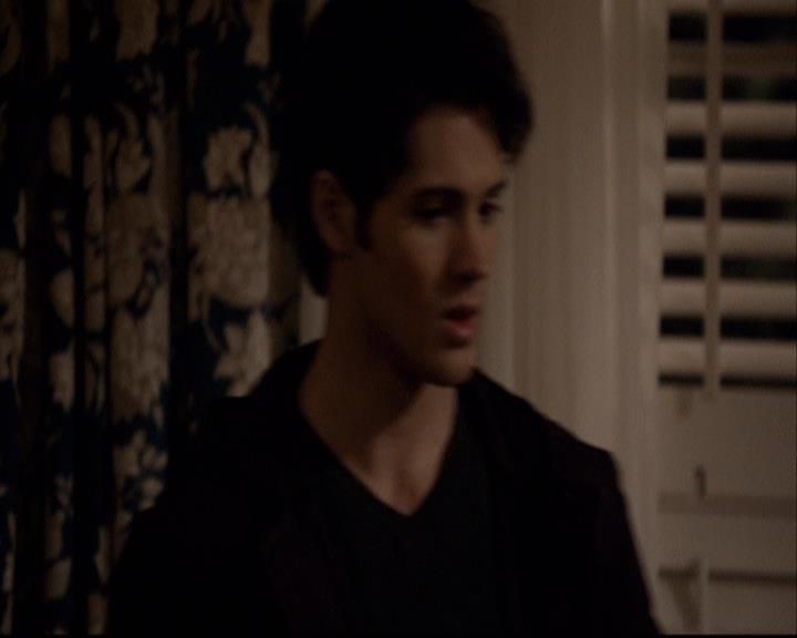 VampireDiariesWorld-dot-org_2x14CryingWolf1018.jpg