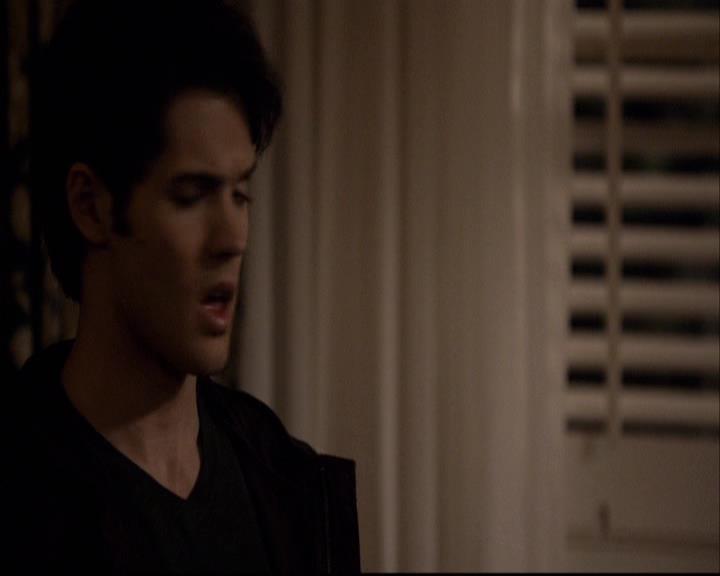 VampireDiariesWorld-dot-org_2x14CryingWolf1019.jpg