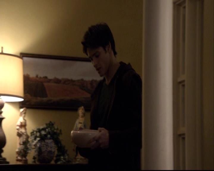 VampireDiariesWorld-dot-org_2x14CryingWolf1066.jpg