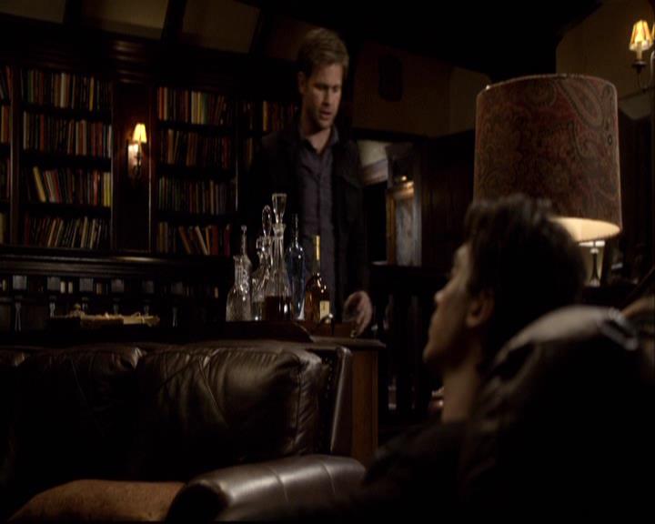 VampireDiariesWorld-dot-org_2x14CryingWolf1111.jpg