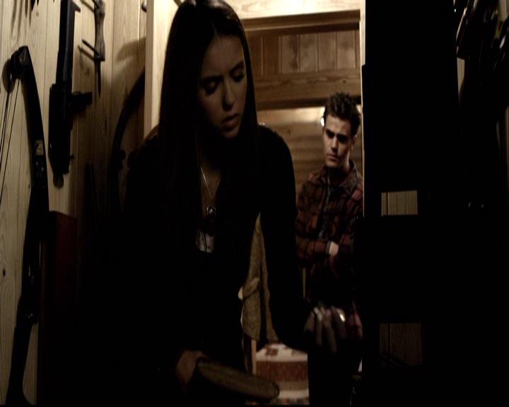 VampireDiariesWorld-dot-org_2x14CryingWolf1212.jpg