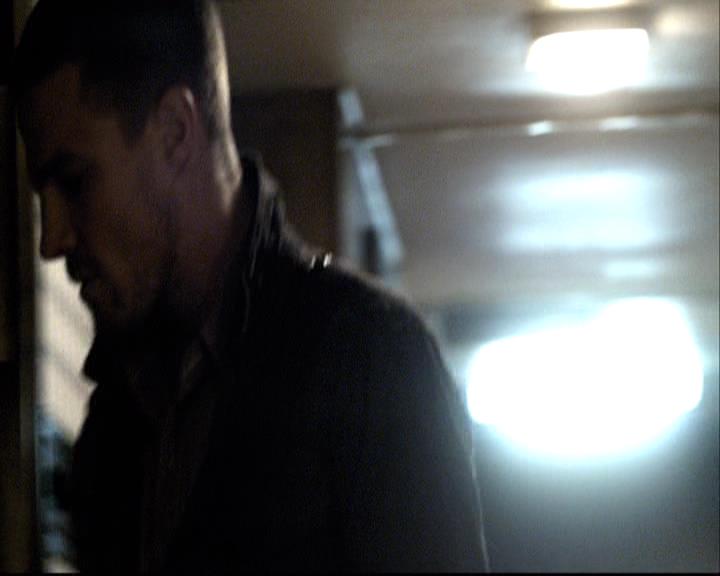 VampireDiariesWorld-dot-org_2x14CryingWolf1224.jpg