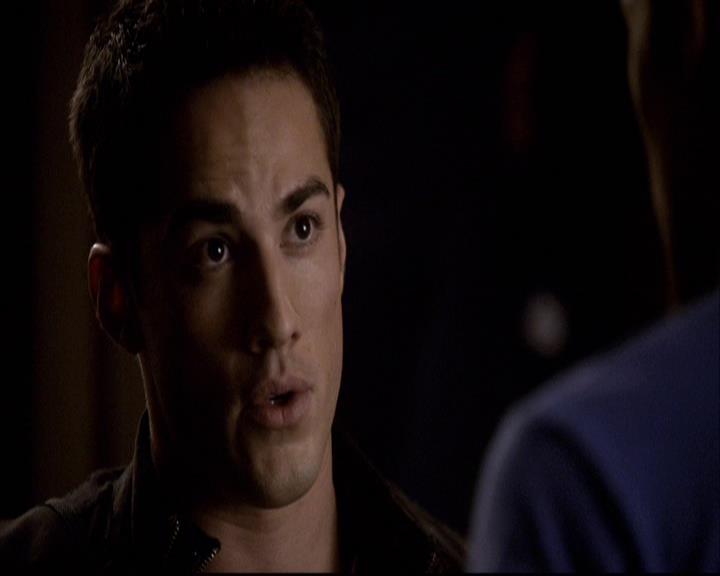 VampireDiariesWorld-dot-org_2x14CryingWolf2140.jpg