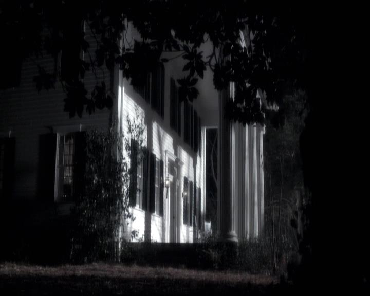 VampireDiariesWorld-dot-org_2x15TheDinnerParty0015.jpg