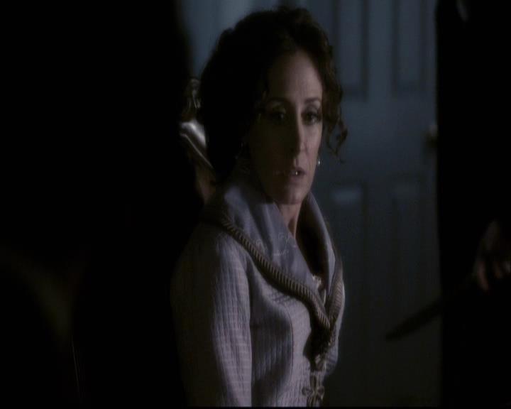 VampireDiariesWorld-dot-org_2x15TheDinnerParty0044.jpg