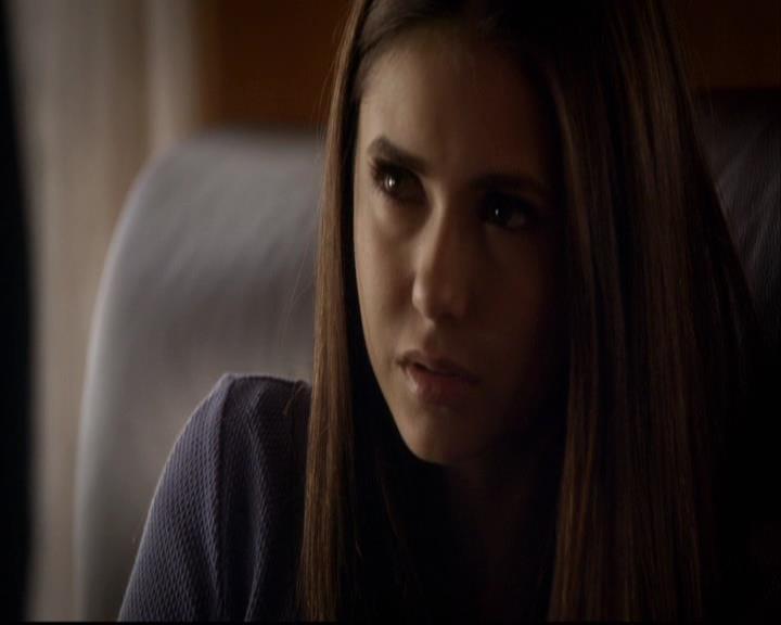 VampireDiariesWorld-dot-org_2x15TheDinnerParty0423.jpg