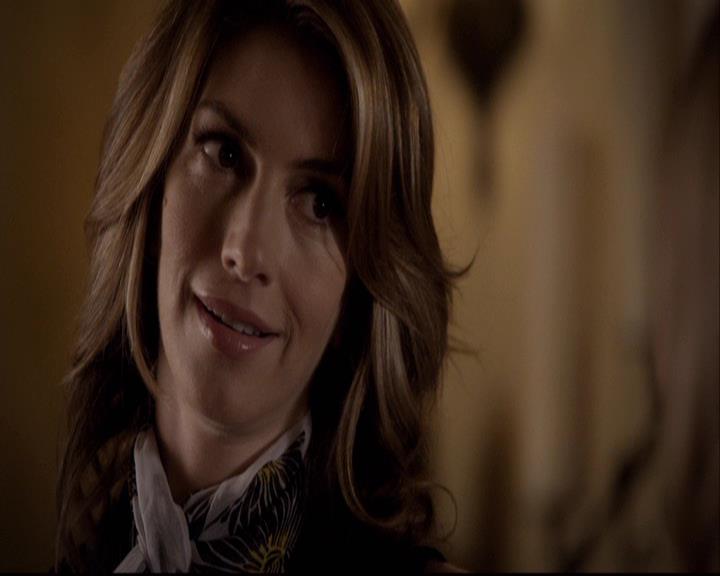 VampireDiariesWorld-dot-org_2x15TheDinnerParty0905.jpg