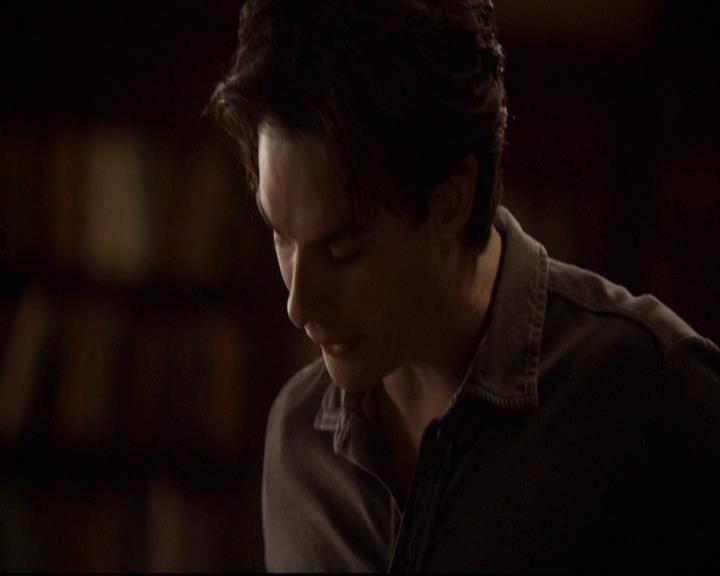 VampireDiariesWorld-dot-org_2x15TheDinnerParty0911.jpg