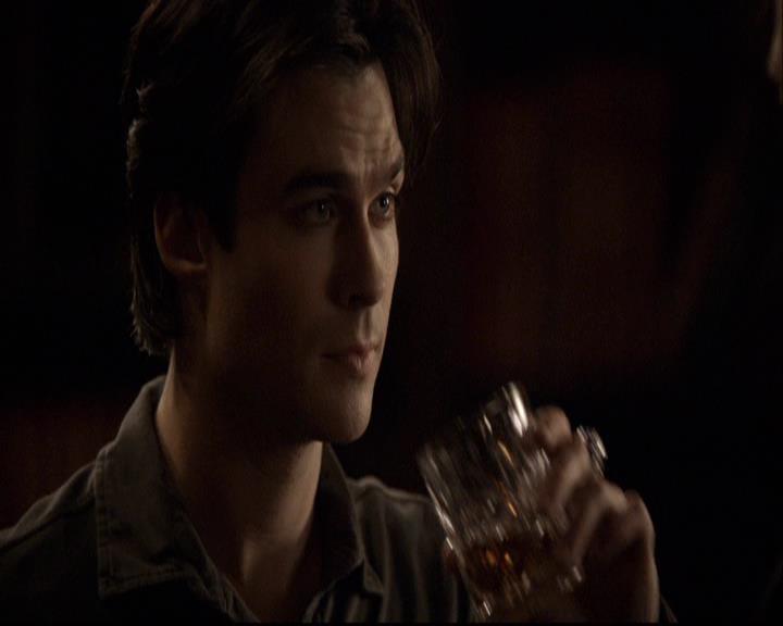 VampireDiariesWorld-dot-org_2x15TheDinnerParty0924.jpg
