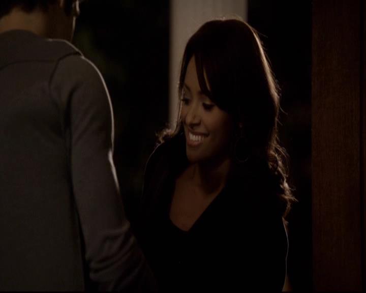VampireDiariesWorld-dot-org_2x15TheDinnerParty1004.jpg