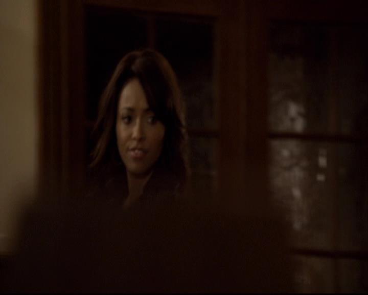 VampireDiariesWorld-dot-org_2x15TheDinnerParty1007.jpg