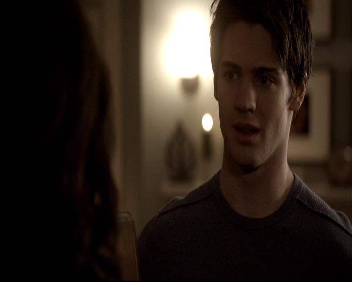 VampireDiariesWorld-dot-org_2x15TheDinnerParty1022.jpg