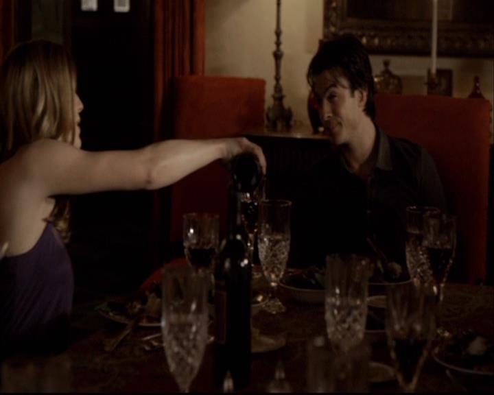 VampireDiariesWorld-dot-org_2x15TheDinnerParty1101.jpg