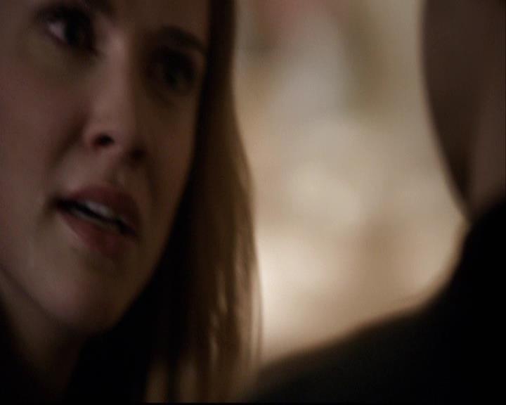 VampireDiariesWorld-dot-org_2x15TheDinnerParty2033.jpg
