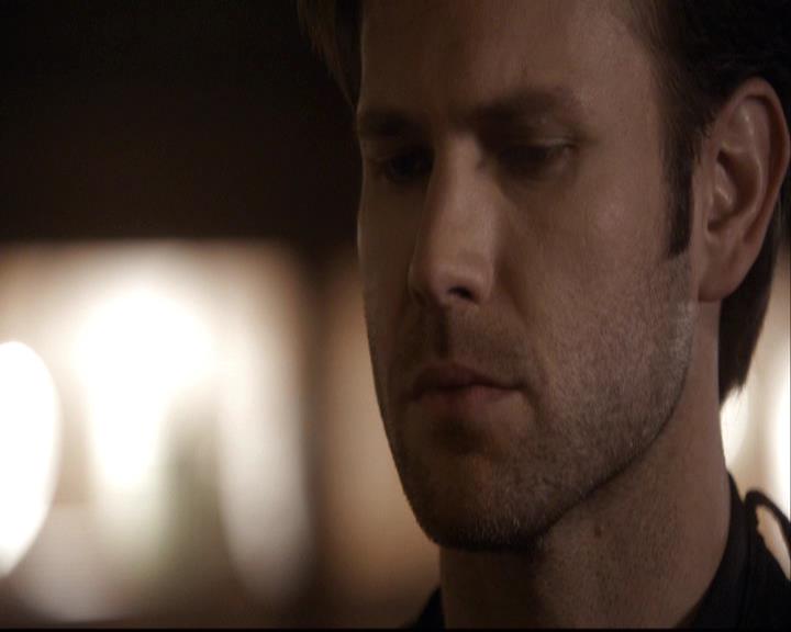 VampireDiariesWorld-dot-org_2x15TheDinnerParty2034.jpg
