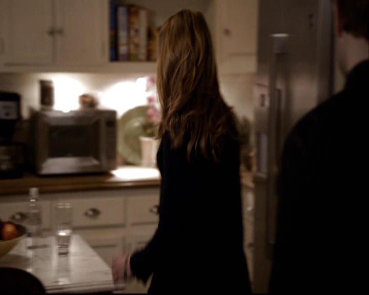 VampireDiariesWorld-dot-org_2x15TheDinnerParty2035.jpg