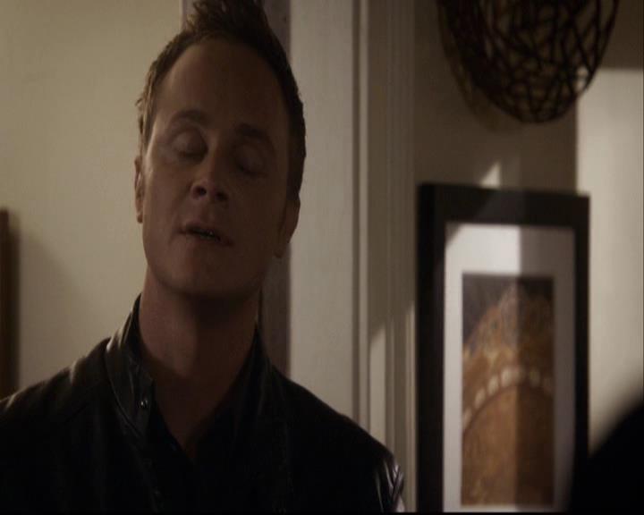 VampireDiariesWorld-dot-org_2x15TheDinnerParty2050.jpg