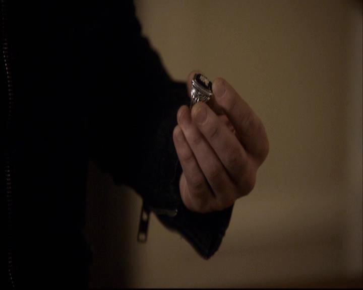 VampireDiariesWorld-dot-org_2x15TheDinnerParty2062.jpg