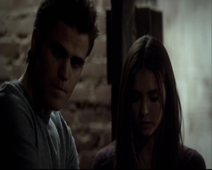 VampireDiariesWorld-dot-org_2x15TheDinnerParty2101.jpg