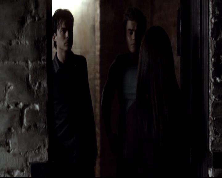 VampireDiariesWorld-dot-org_2x15TheDinnerParty2111.jpg