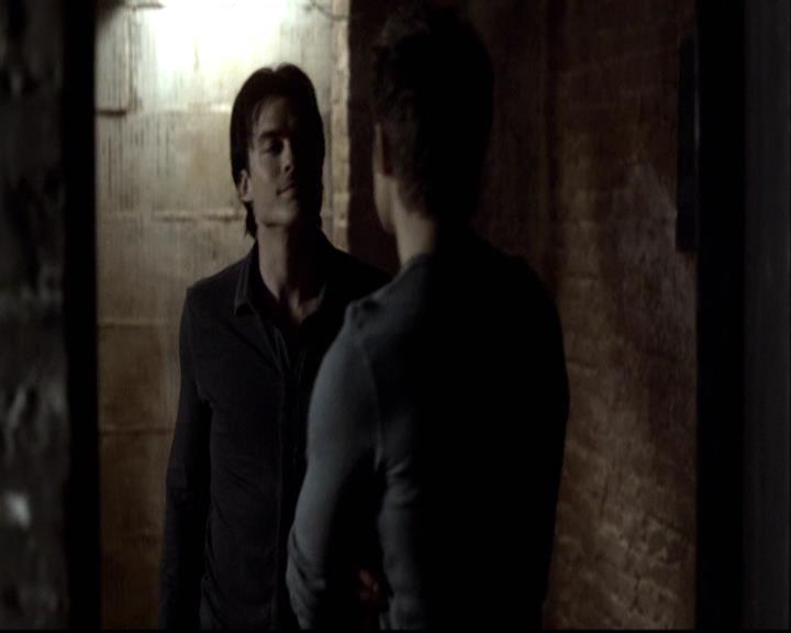 VampireDiariesWorld-dot-org_2x15TheDinnerParty2136.jpg