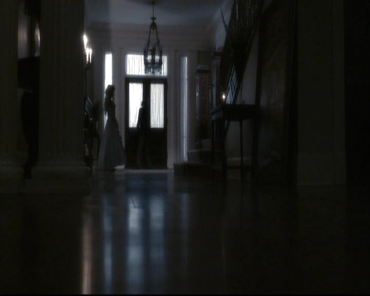 VampireDiariesWorld-dot-org_2x15TheDinnerParty2209.jpg