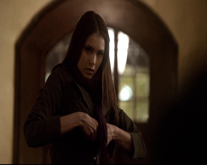 VampireDiariesWorld-dot-org_2x16TheHouseGuest0028.jpg