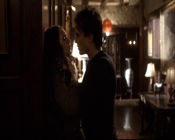 VampireDiariesWorld-dot-org_2x16TheHouseGuest0031.jpg