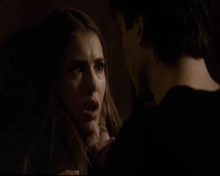 VampireDiariesWorld-dot-org_2x16TheHouseGuest0041.jpg