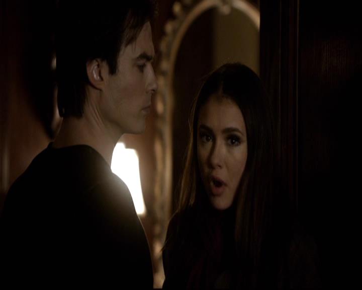 VampireDiariesWorld-dot-org_2x16TheHouseGuest0051.jpg