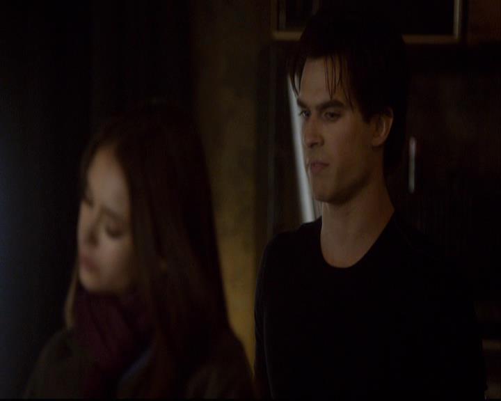 VampireDiariesWorld-dot-org_2x16TheHouseGuest0083.jpg