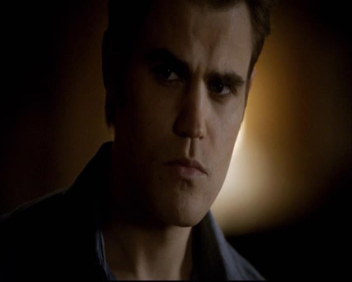 VampireDiariesWorld-dot-org_2x16TheHouseGuest0090.jpg