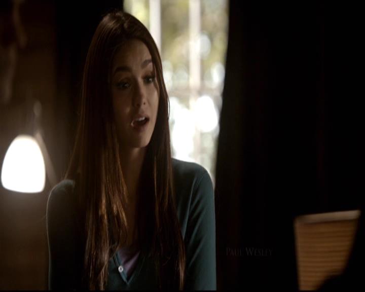VampireDiariesWorld-dot-org_2x16TheHouseGuest0100.jpg