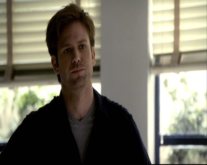 VampireDiariesWorld-dot-org_2x16TheHouseGuest0388.jpg