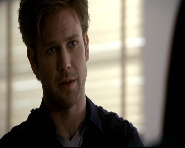 VampireDiariesWorld-dot-org_2x16TheHouseGuest0406.jpg