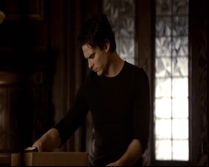 VampireDiariesWorld-dot-org_2x16TheHouseGuest0462.jpg