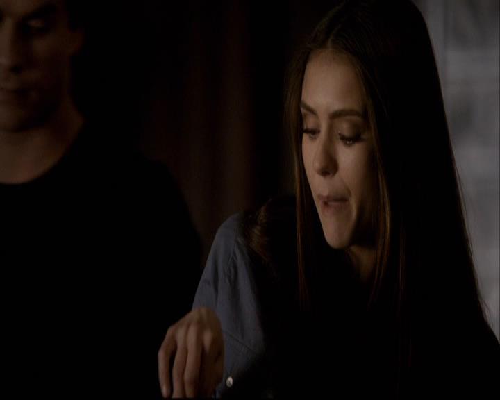 VampireDiariesWorld-dot-org_2x16TheHouseGuest0499.jpg