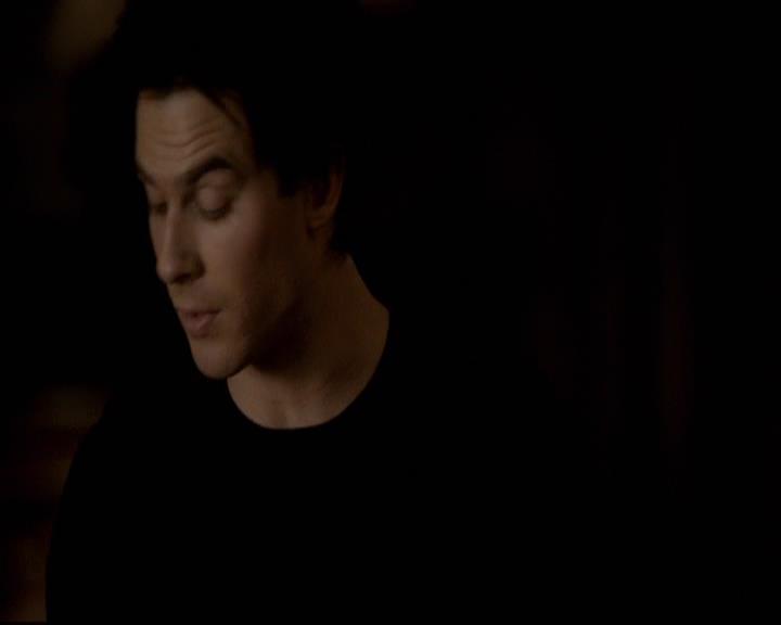VampireDiariesWorld-dot-org_2x16TheHouseGuest0502.jpg