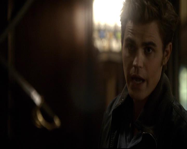 VampireDiariesWorld-dot-org_2x16TheHouseGuest0523.jpg
