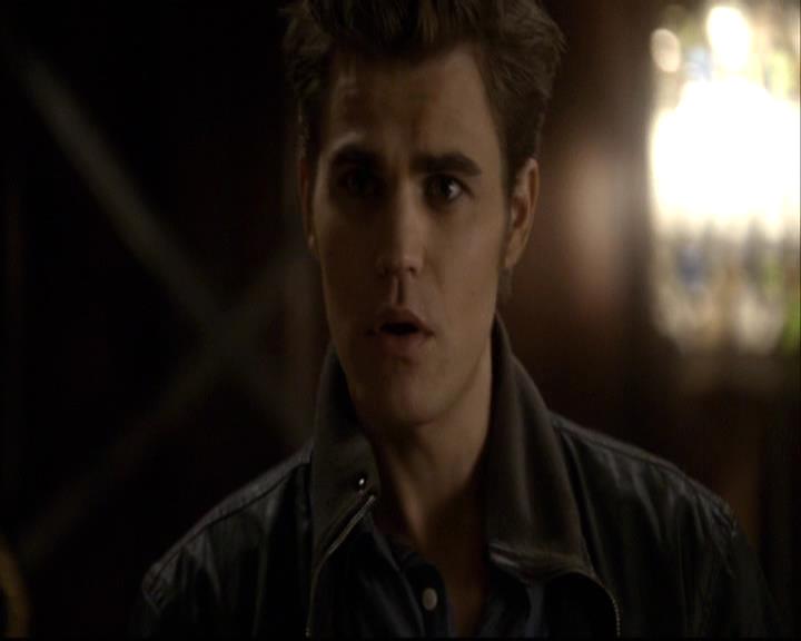 VampireDiariesWorld-dot-org_2x16TheHouseGuest0524.jpg