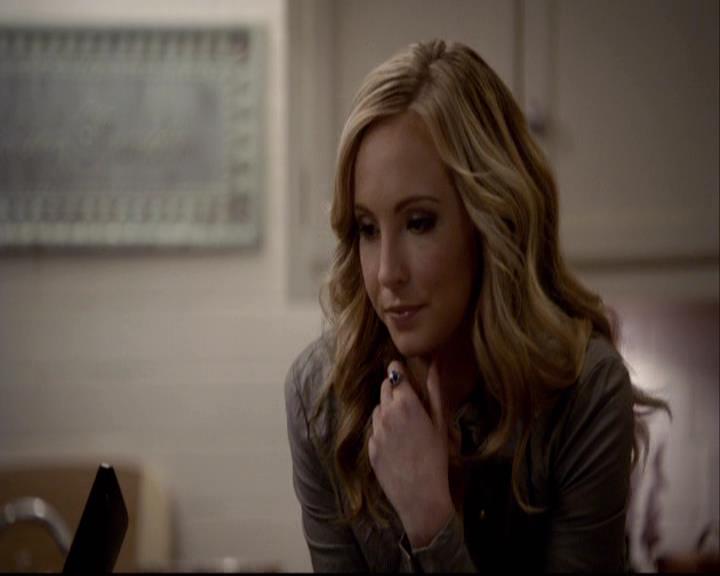 VampireDiariesWorld-dot-org_2x16TheHouseGuest0581.jpg