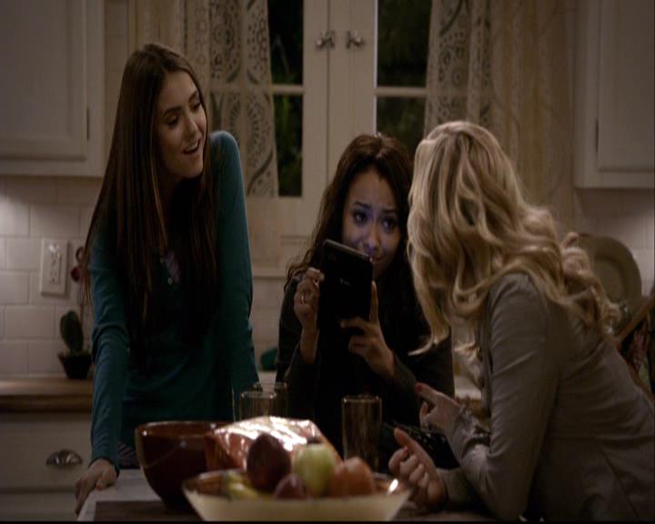 VampireDiariesWorld-dot-org_2x16TheHouseGuest0593.jpg