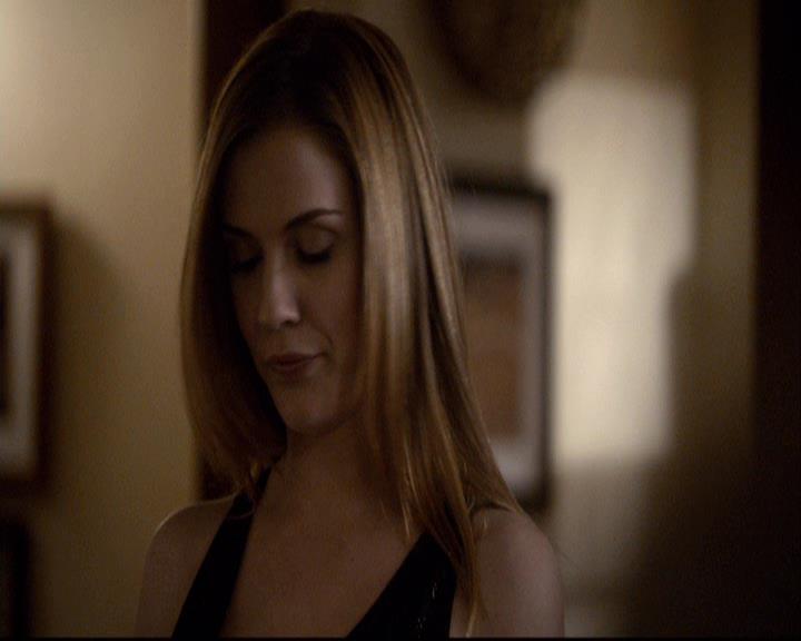 VampireDiariesWorld-dot-org_2x16TheHouseGuest0605.jpg