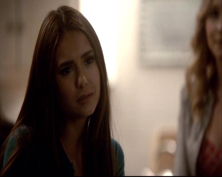 VampireDiariesWorld-dot-org_2x16TheHouseGuest0607.jpg