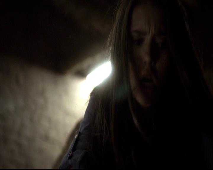VampireDiariesWorld-dot-org_2x16TheHouseGuest0850.jpg