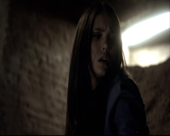 VampireDiariesWorld-dot-org_2x16TheHouseGuest0881.jpg