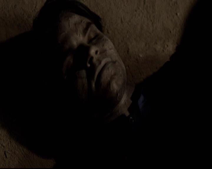 VampireDiariesWorld-dot-org_2x16TheHouseGuest0882.jpg
